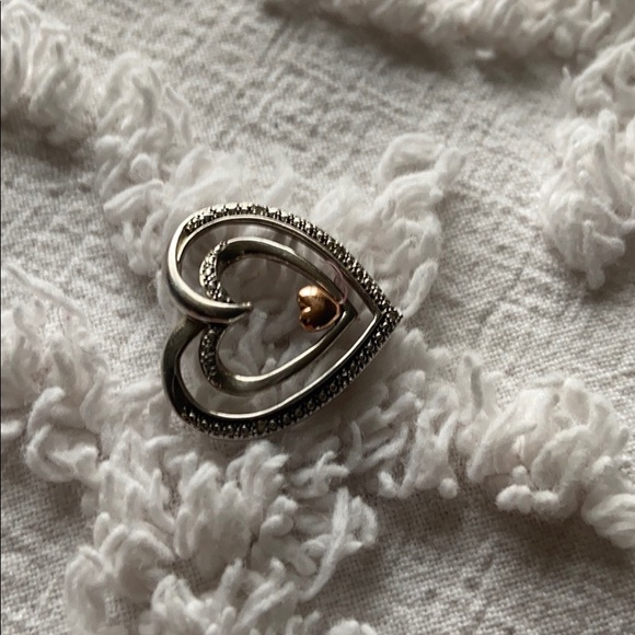 Helzberg heart pendant - Picture 2 of 4